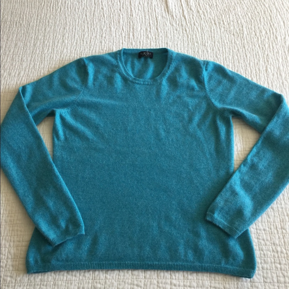 EUC LXRI acquamarine cashmere crew neck sweater